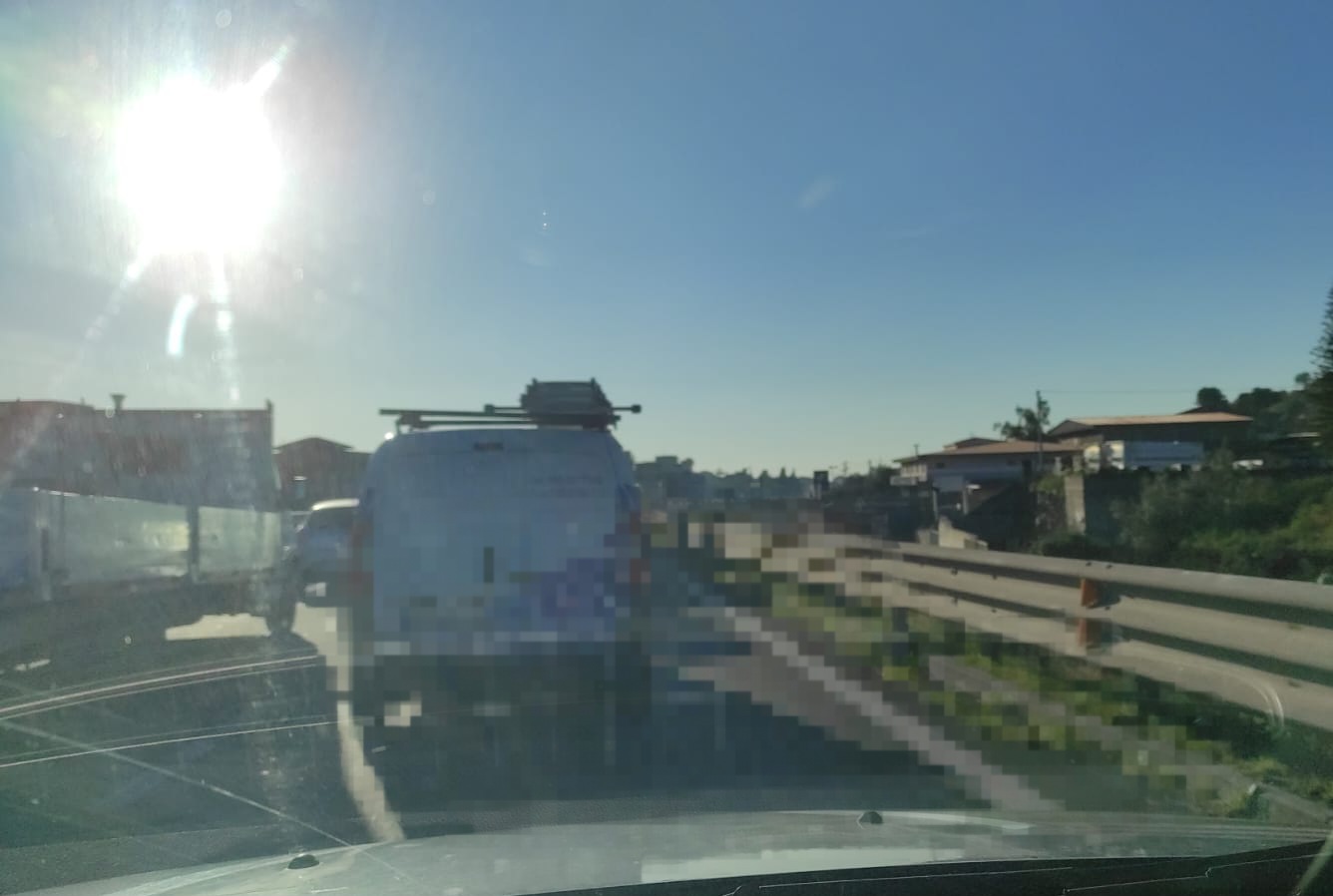 TAMPONAMENTO SULLA SS121 A PIANO TAVOLA , RALLENTAMENTI DIREZIONE CATANIA