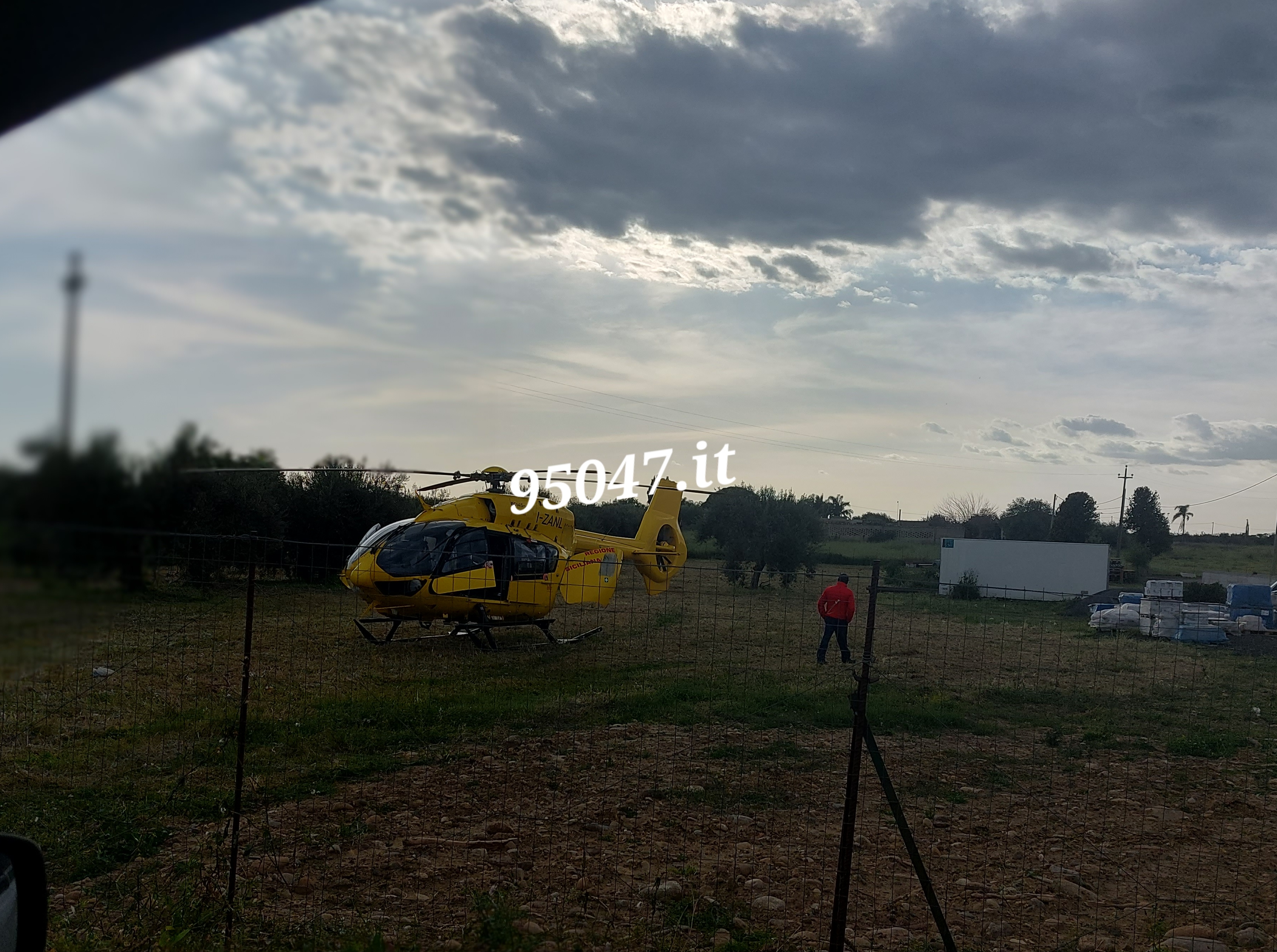 GRAVE INCIDENTE A MOTTA SANT’ANASTASIA, CENTAURO TRASPORTATO IN ELISOCCORSO AL CANNIZZARO