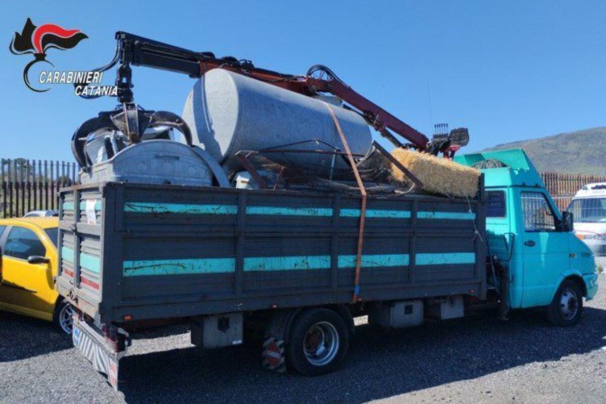 RANDAZZO. BECCATI MENTRE TRASPORTAVANO RIFIUTI NON CONFORMI, C'ERA ANCHE UNA FIAT PANDA, DUE DENUNCIATI - 