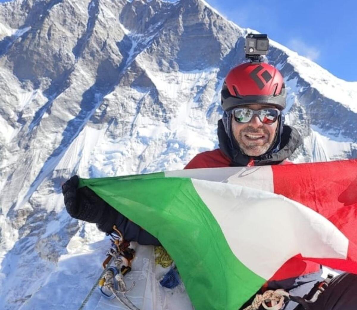 UN INGEGNERE SICILIANO CONQUISTA LA VETTA DELL'HIMALAYA - 