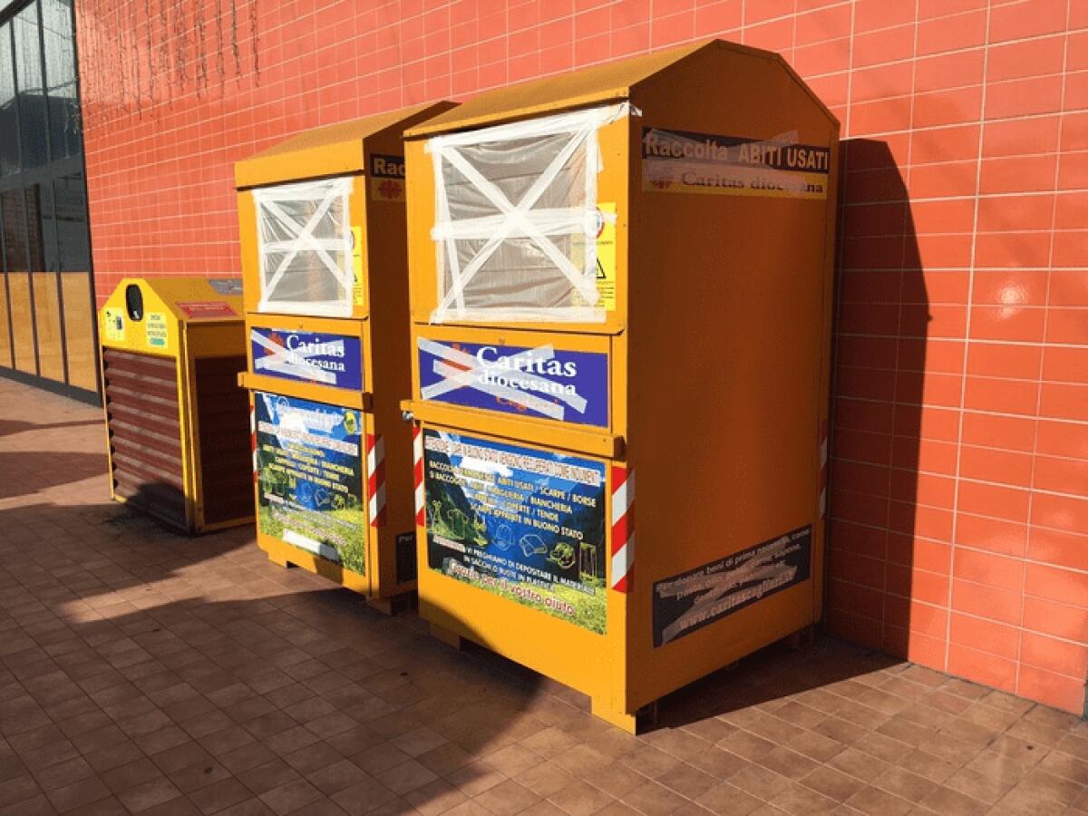 MILANO, NEONATA TROVATA MORTA IN UN CASSONETTO DELLA CARITAS - 