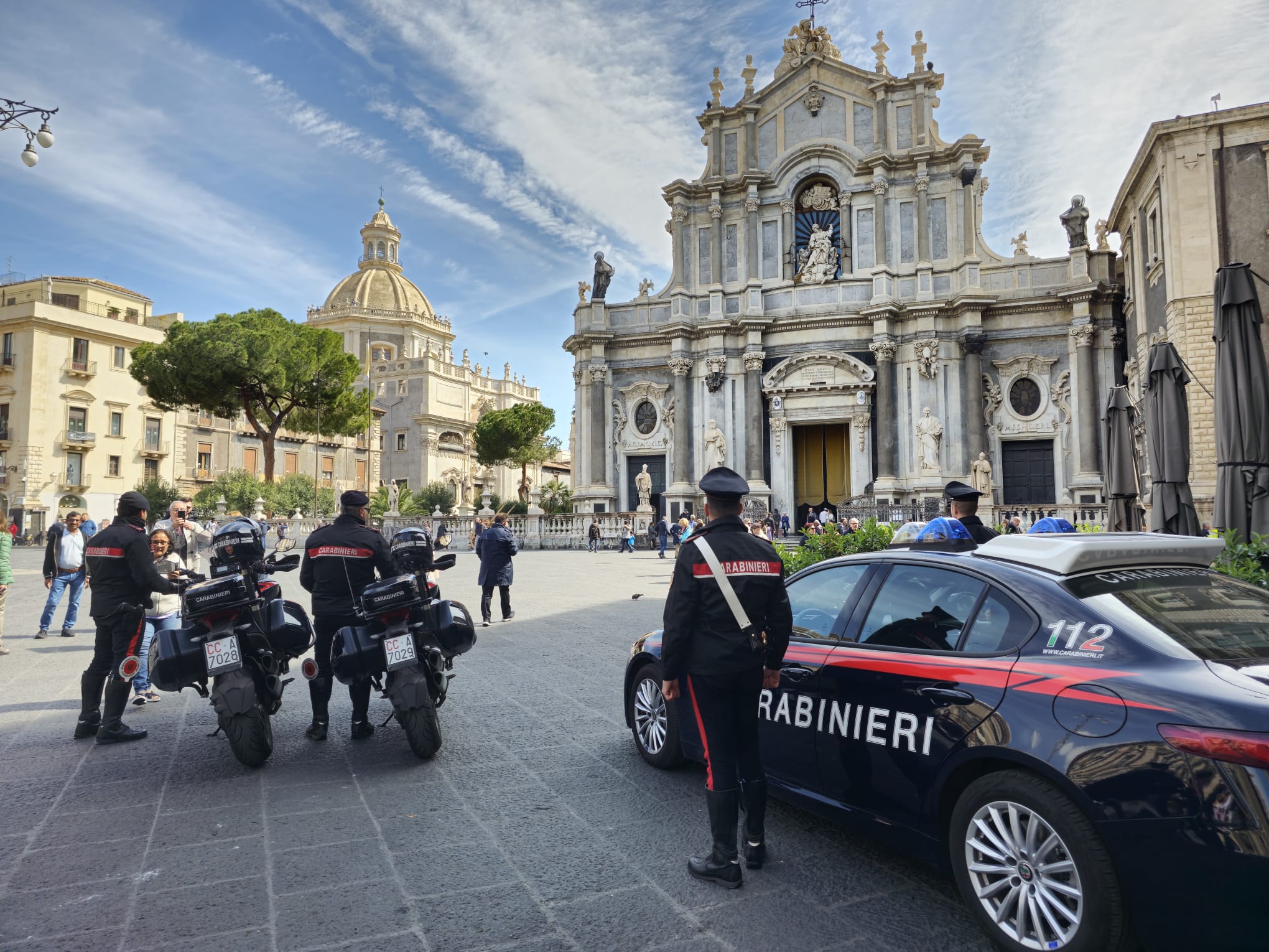 SERVIZI STRAORDINARI DEI CARABINIERI DEL COMANDO PROVINCIALE DI CATANIA, PER GARANTIRE SICUREZZA AI CITTADINI IN VISTA DELLE PROSSIME FESTIVITÀ PASQUALI.