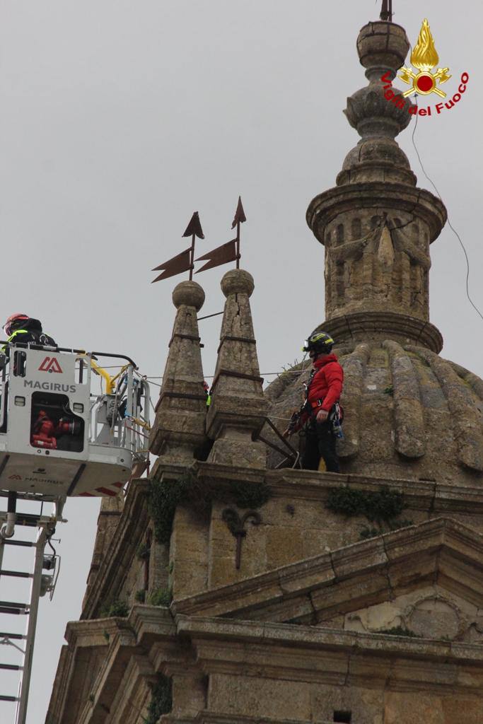 Intervento per caduta intonaci dal campanile chiesa dell’ Immacolata Caltagirone
