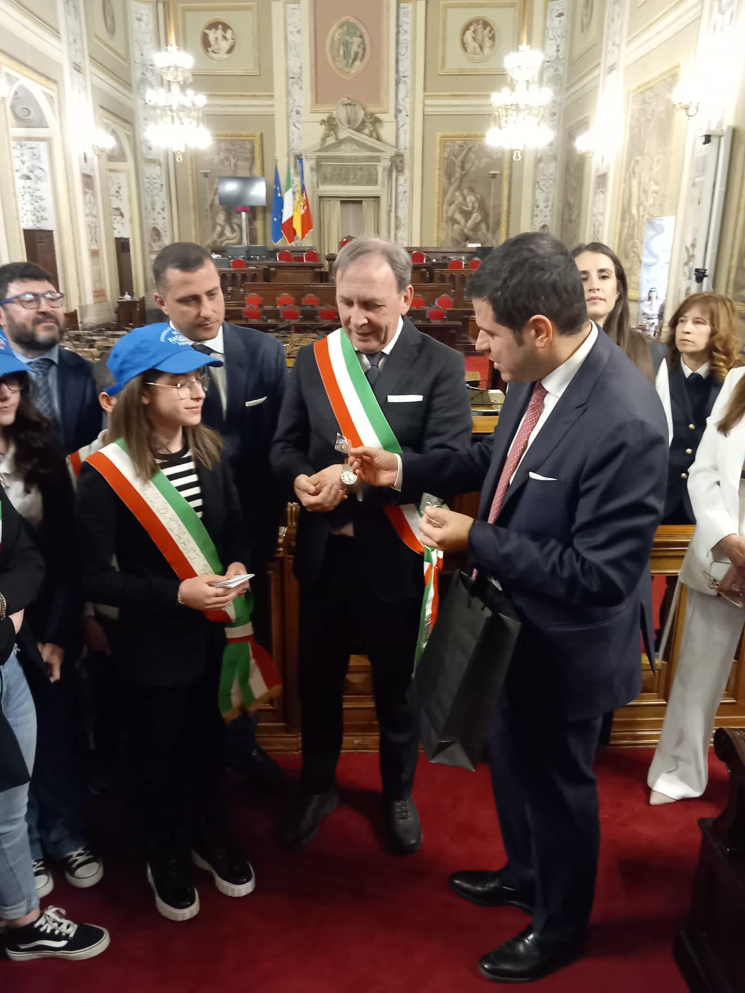 PATERNÒ, I RAGAZZI DEL BABY CONSIGLIO IN VISITA ALL’ARS