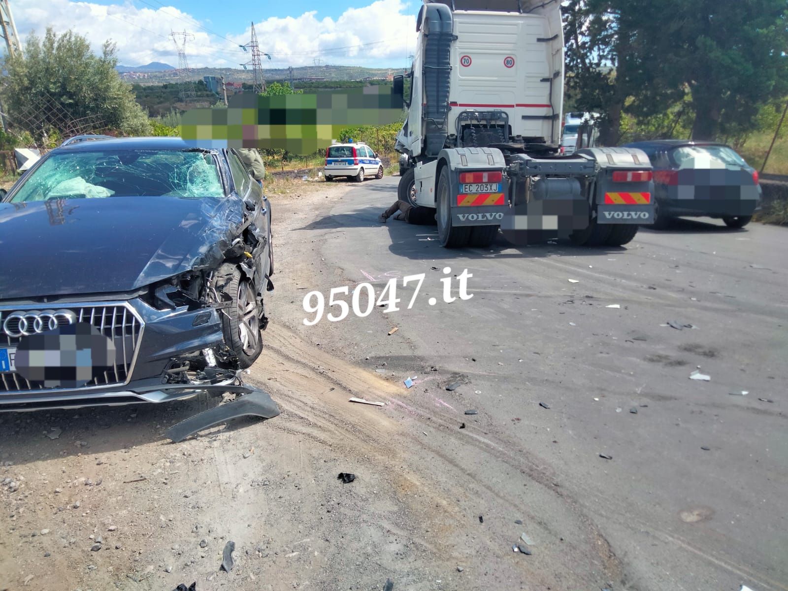 SCONTRO QUESTA MATTINA AUTO CAMION A PONTE BARCA, FERITO UN UOMO