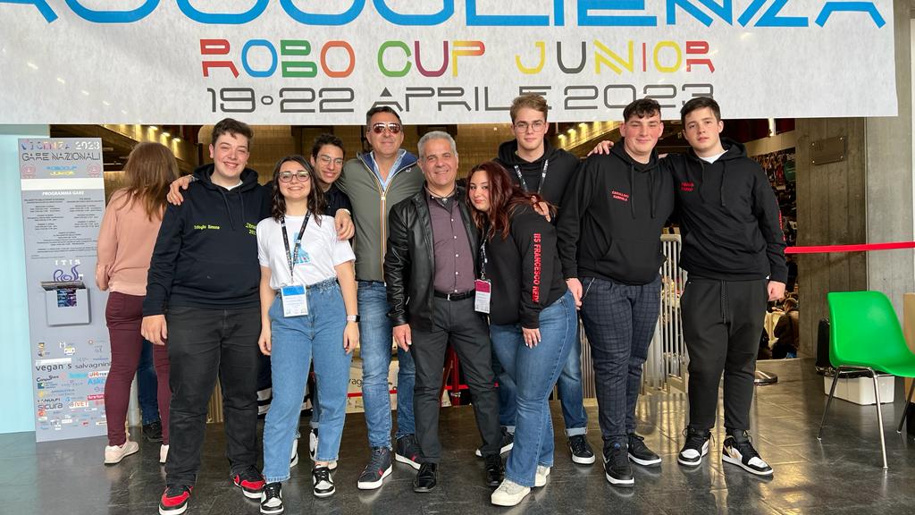 ITIS FERRARIS DEL “F. REDI SI AGGIUDICA IL TERZO POSTO AL ROBOCUP JUNIOR ACADEMY 2023
