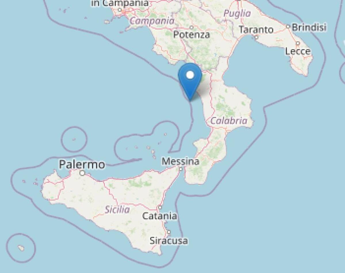 TERREMOTO DI MAGNITUDO 4.8 AL LARGO DELLE COSTE CALABRESI NELLA NOTTE - 