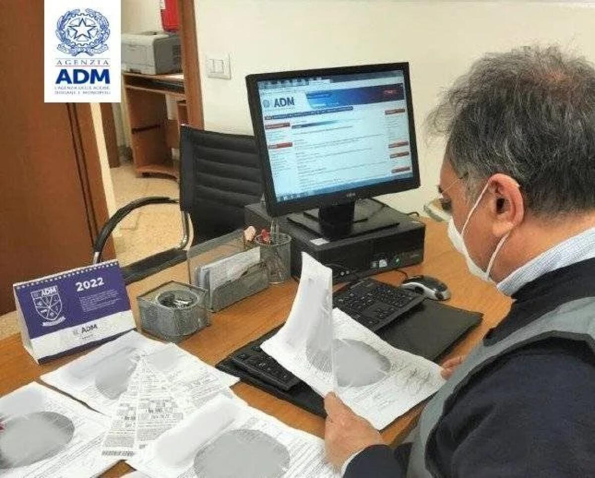 CATANIA. COMPRAVANO AUTO USATE MA NON VERSAVANO L’IVA: DENUNCIATO E MULTATO PER OLTRE 2 MILIONI - 