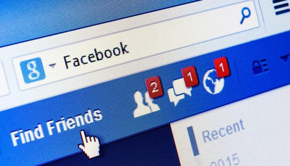 FACEBOOK IMPAZZITO MANDA RICHIESTE D’AMICIZIA SENZA PERMESSO, TANTE LE SEGNALAZIONI TRA GLI UTENTI - 