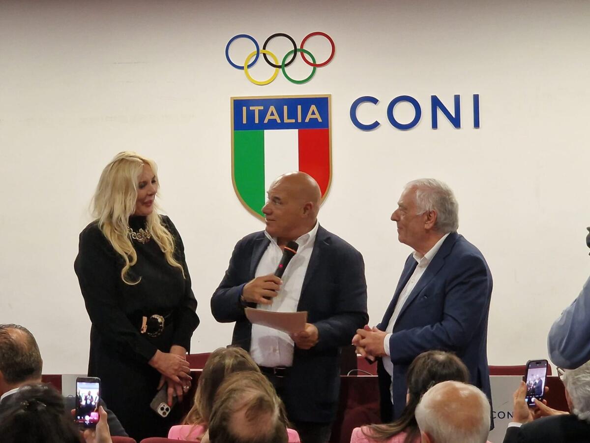 GRANDE SUCCESSO PER LA II EDIZIONE DELPREMIO NAZIONALE " INSIEME PER LO SPORT" DEFICATO A DUE GRANDI CAMPIONI,PAOLO ROSSI E PIETRO MENNEA - 