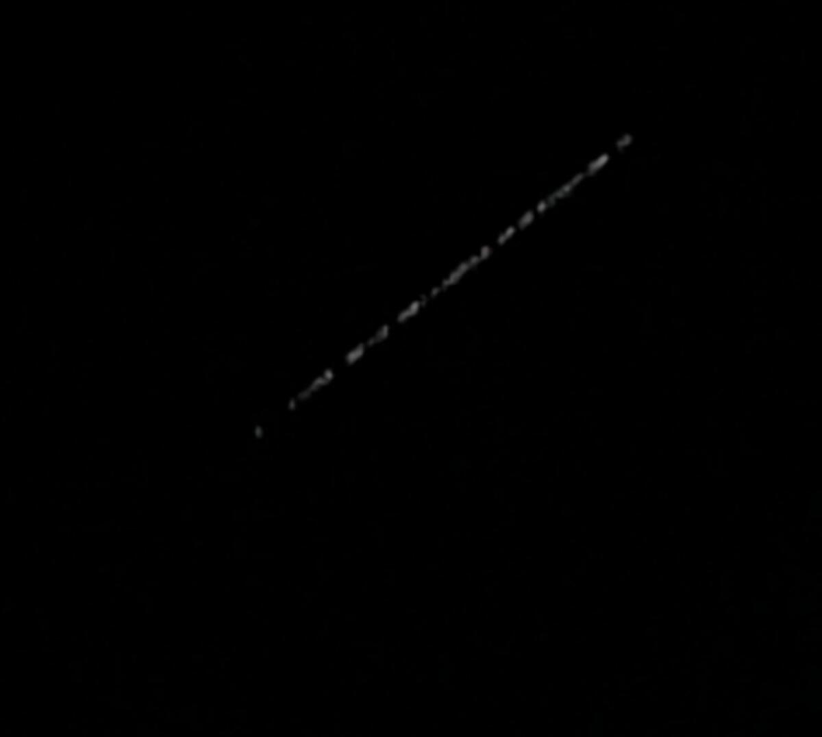 LUNGHE SCIE DI LUCI IN CIELO A PATERNO’, SONO I SATELLITI DI ELON MUSK. I PROSSIMI PASSAGGI - 