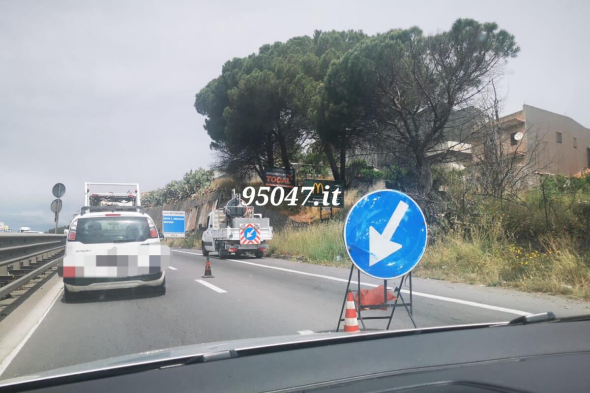 LAVORI SULLA SS121 A MISTERBIANCO, LUNGHE CODE - 