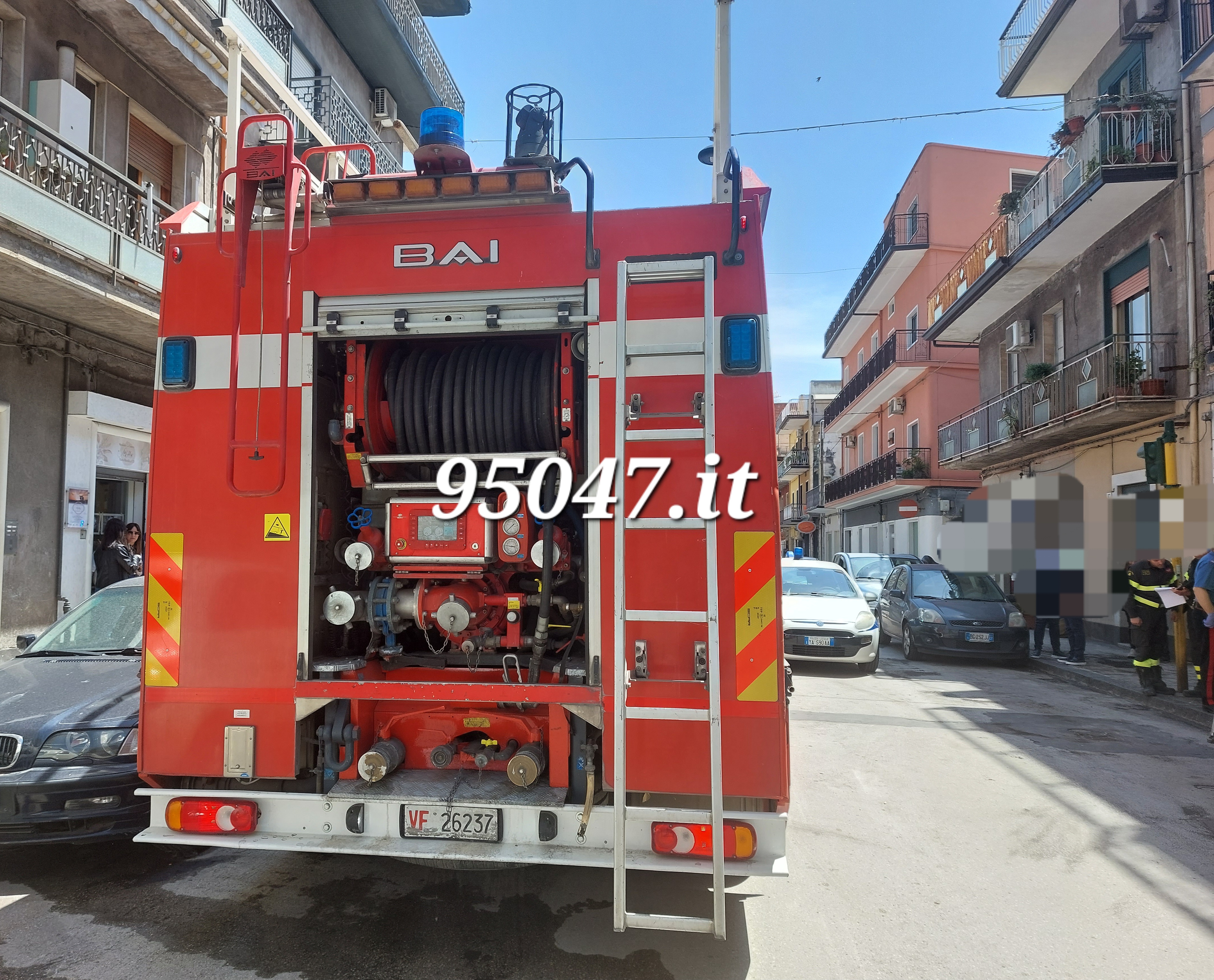 PATERNÒ. 76 ENNE TROVATO MORTO IN CASA. A DARE L'ALLARME I VICINI
