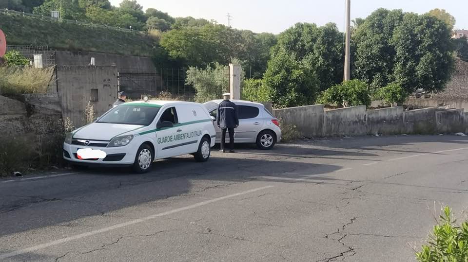 PATERNO' CONTROLLI DELLA POLIZIA MUNICIPALE PER PREVENIRE L’ABBANDONO RIFIUTI NELLE STRADE