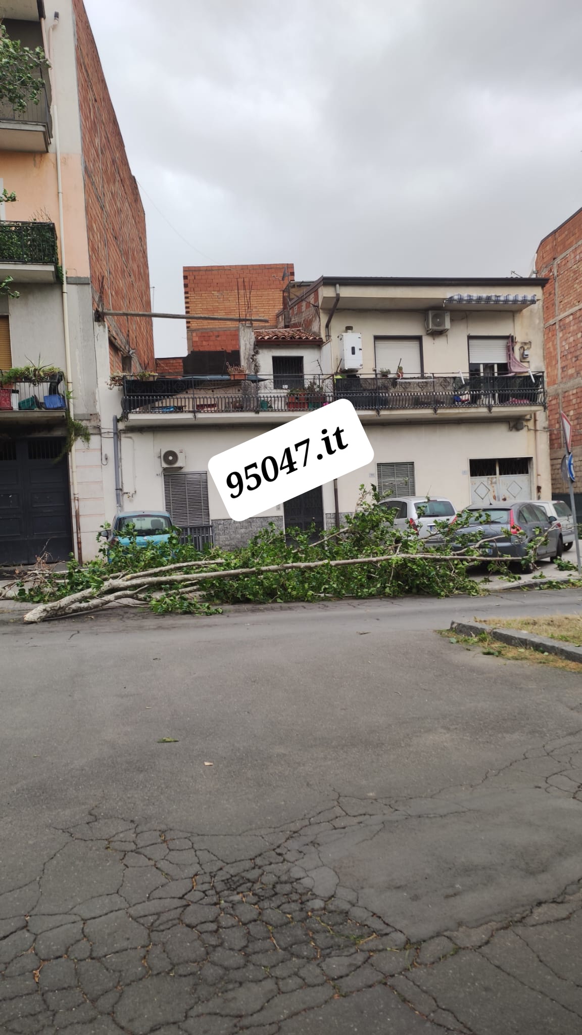 MALTEMPO NEL CATANESE, I VIGILI DEL FUOCO RICHIAMANO PERSONALE IN TURNO LIBERO