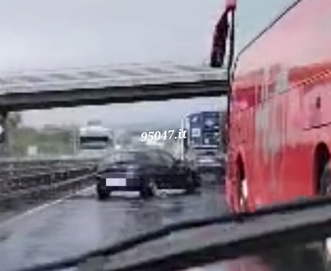 INCIDENTE  SULLA SS 121l, LUNGHISSIME CODE DIREZIONE PATERNÒ