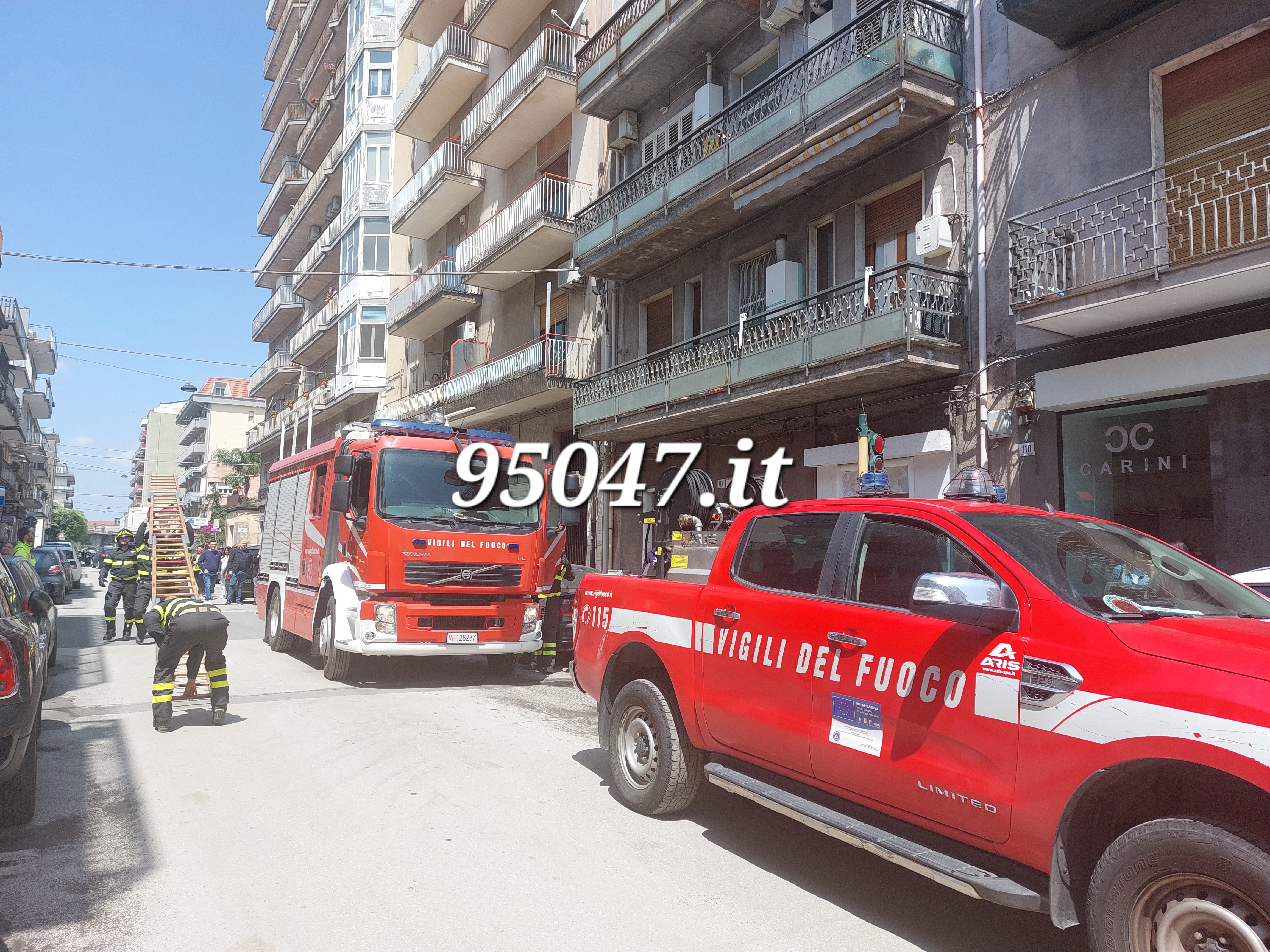 PATERNÒ. 76 ENNE TROVATO MORTO IN CASA. A DARE L'ALLARME I VICINI