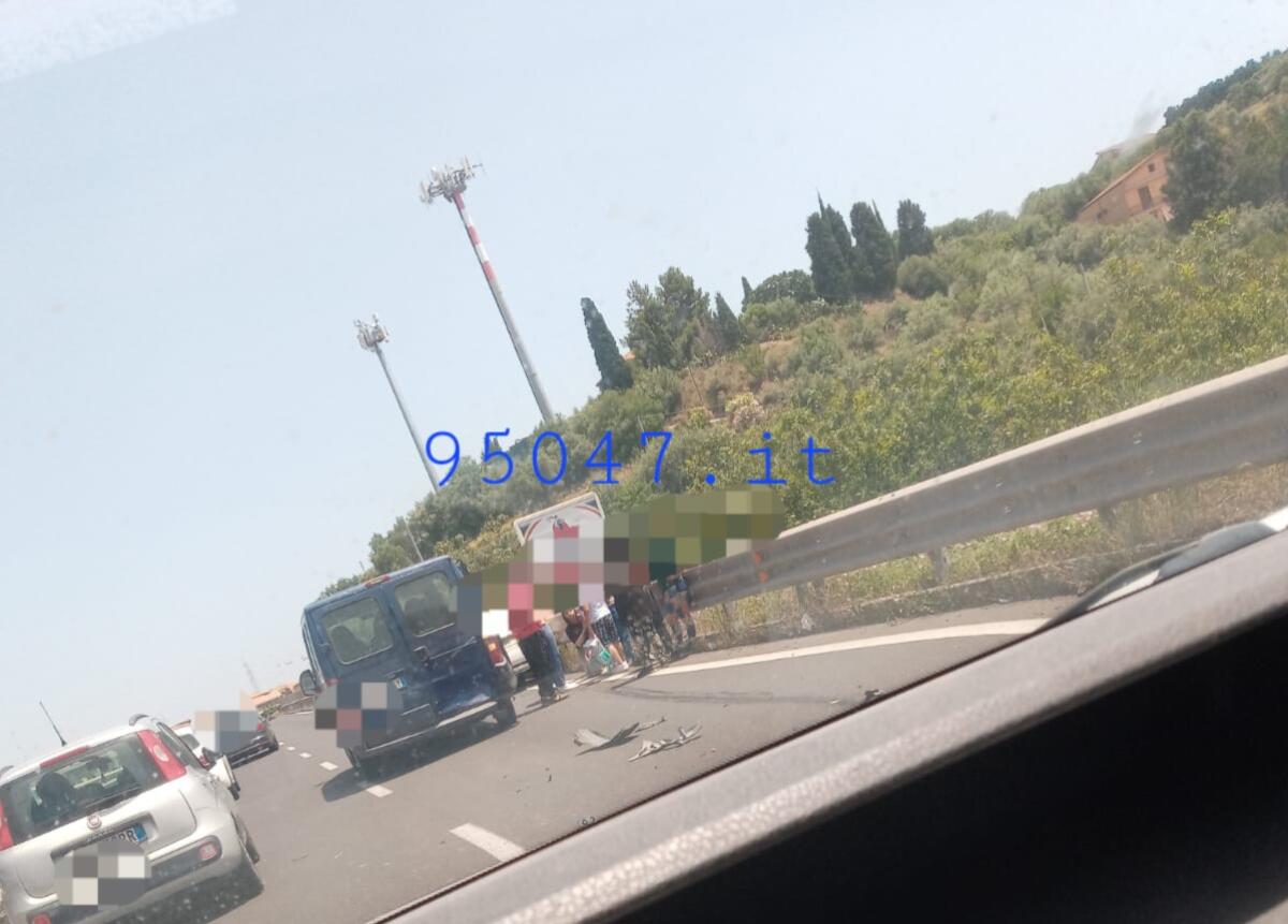 INCIDENTE SULLA SS 121 A PIANO TAVOLA - 