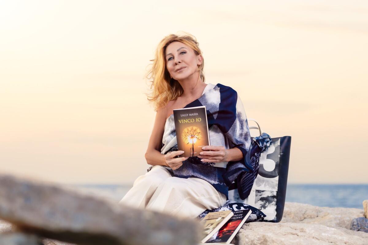 Lally Masia presenta il suo nuovo libro “Vinco io“ al Taobuk Festival SeeSicily di Taormina - 