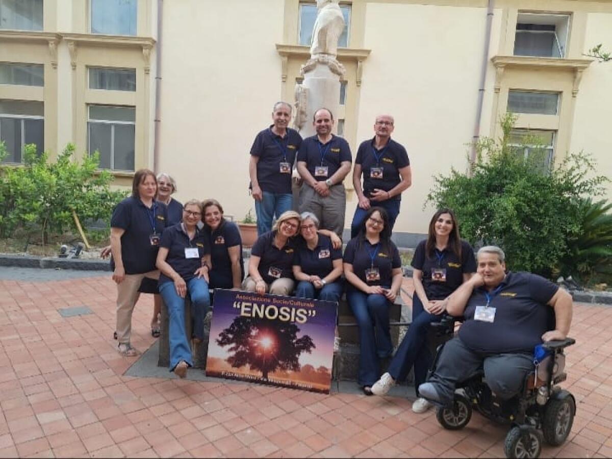 PATERNÒ, L'ASSOCIAZIONE ENOSIS SORTEGGIA CARRELLO DI PRODOTTI ALIMENTARI - 