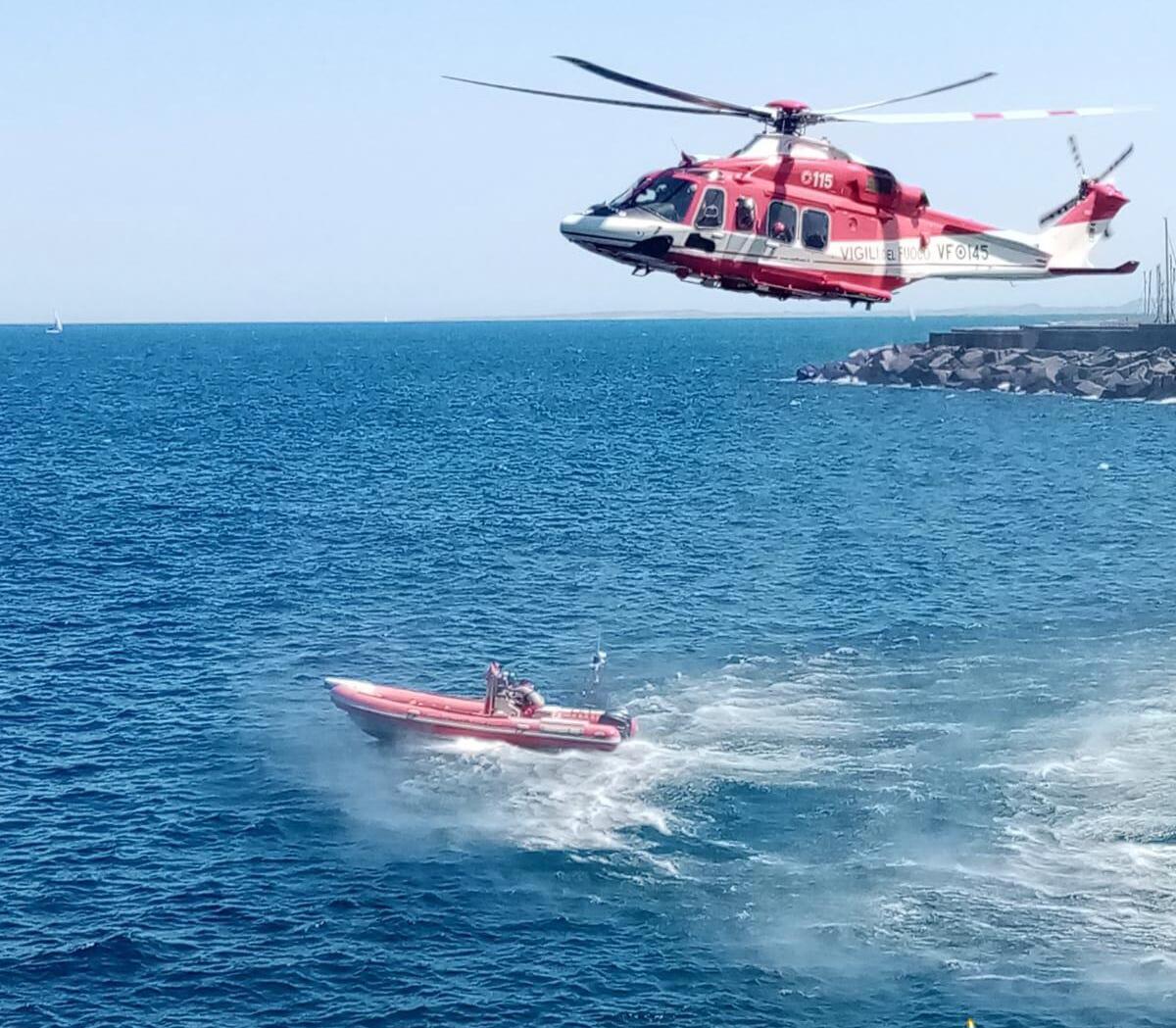 CATANIA, RECUPERATO IL CADAVERE DI UNA DONNA SULLA SCOGLIERA  NEI PRESSI DELLA STAZIONE - 