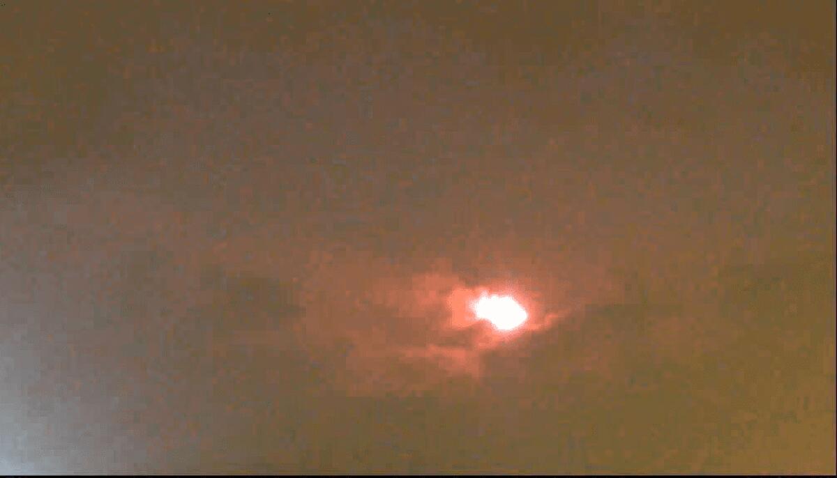 ETNA RITORNA A FARSI SENTIRE , TREMORE VULCANICO A LIVELLI  ALTO - 