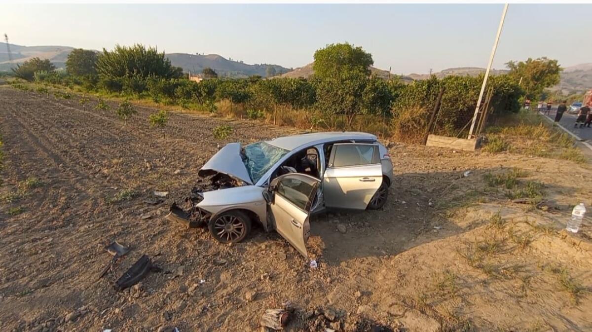 GRAVISSIMO INCIDENTE SULLA SS385 TRA CATANIA E CALTAGIRONE, DUE MORTI E DUE FERITI - 