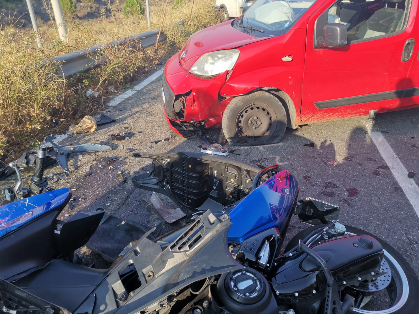 RANDAZZO. SCONTRO AUTO MOTO, GRAVE CENTAURO DI 21 ANNI