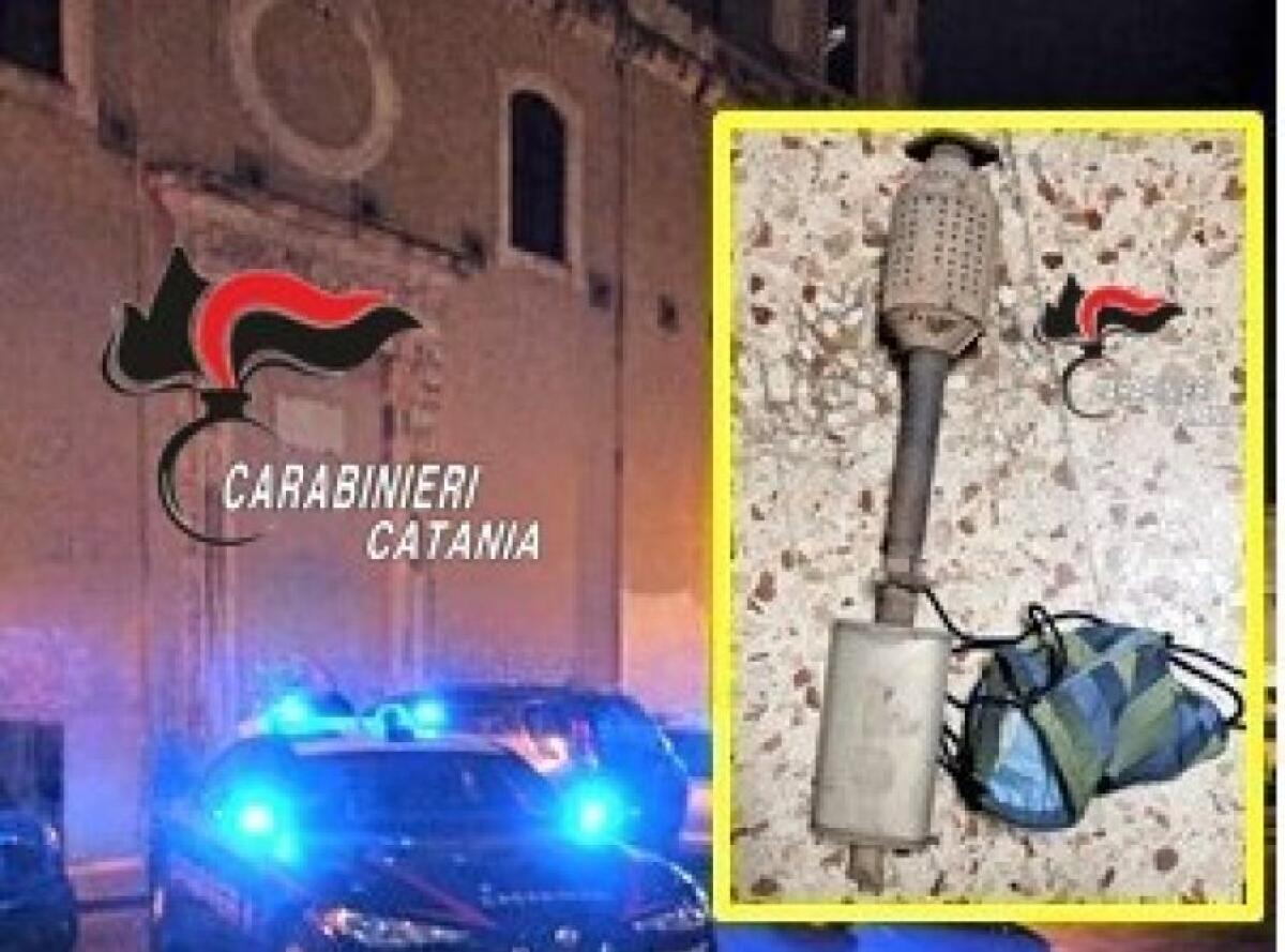 CATANIA . RUBANO IL CATALIZZATORE DA UNA MACCHINA PARCHEGGIATA: DUE ARRESTI - 