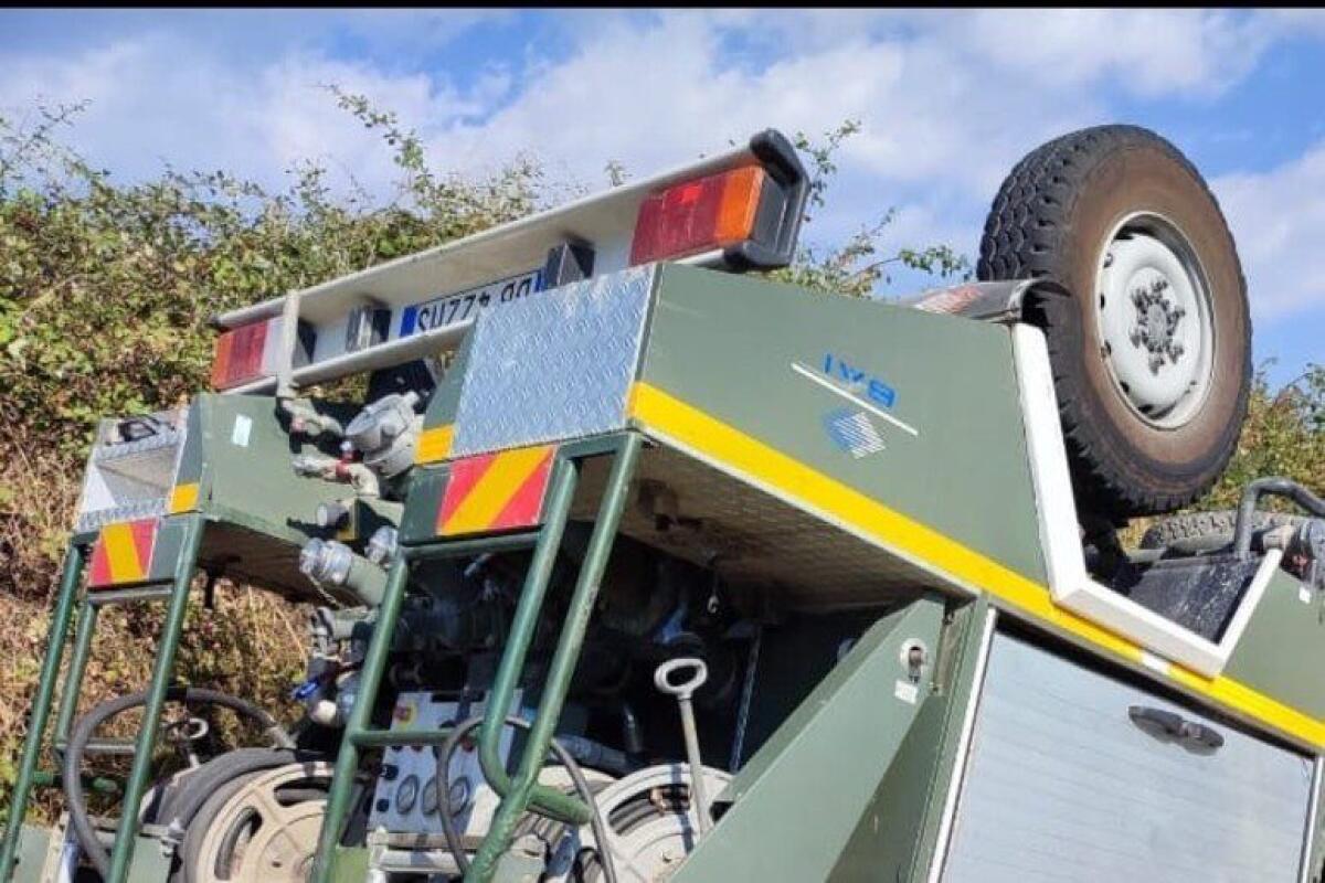 RAGUSA. AUTOBOTTE DELLA FORESTALE SI RIBALTA: MUORE UN'OPERAIA, UN'ALTRA È GRAVE - 