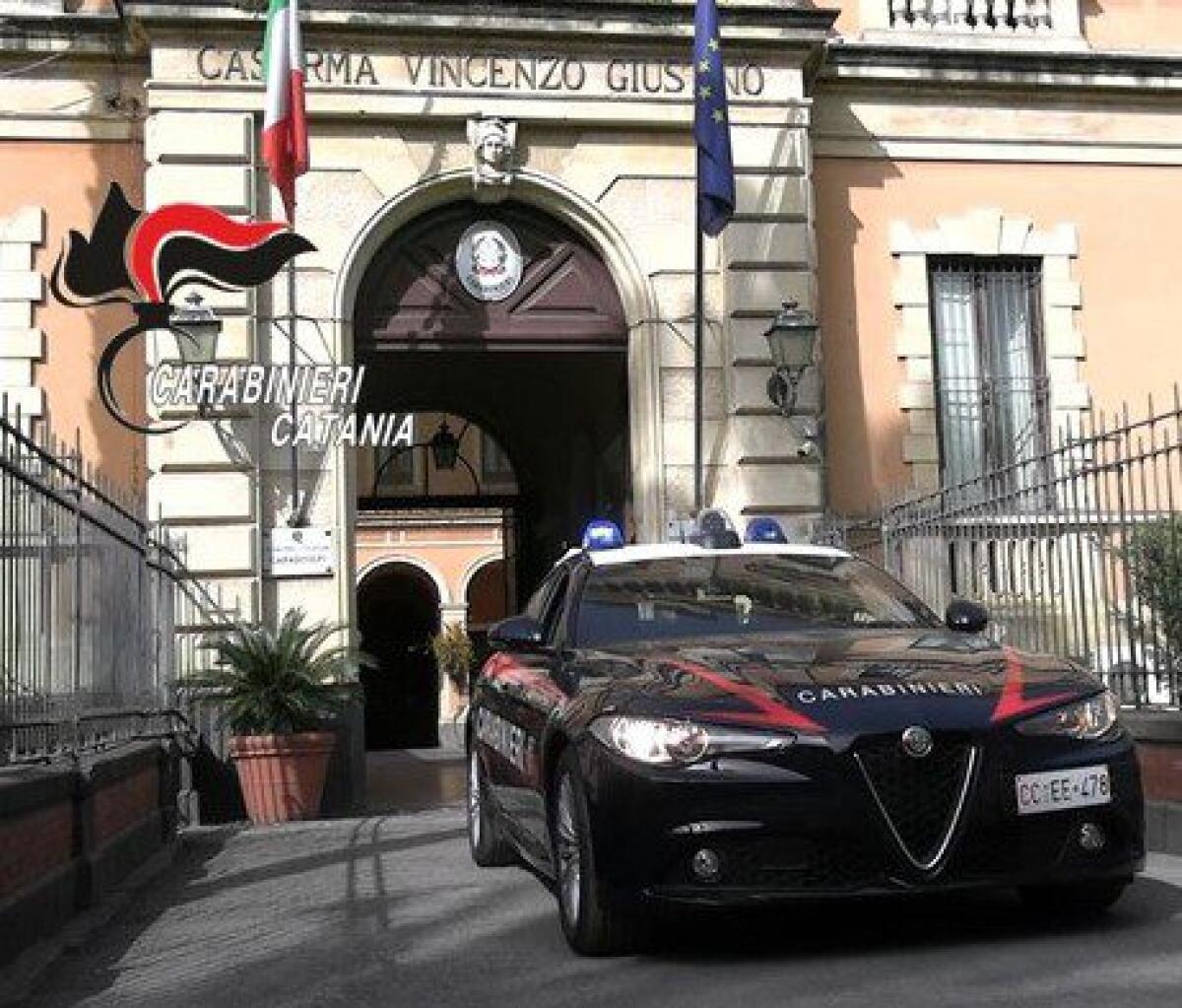 CATANIA, MINACCIA DI MORTE L’EX E TENTA DI STRANGOLARLA: ARRESTATO 47ENNE - 