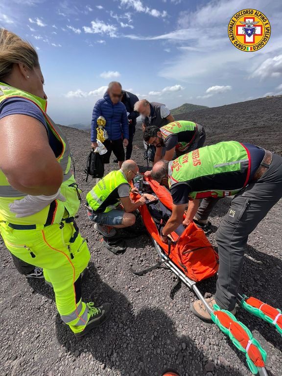 INCIDENTI SULL’ETNA, 3 INTERVENTI DEL SOCCORSO ALPINO
