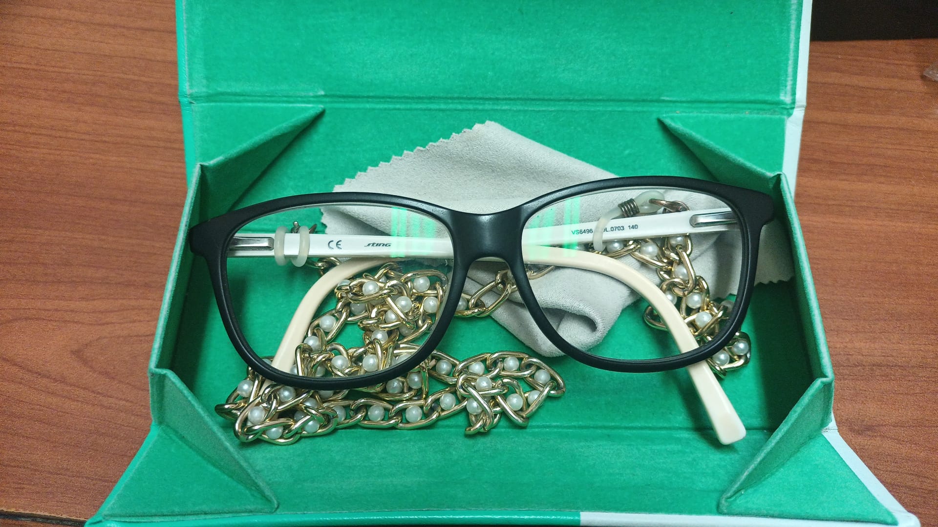 PATERNO’: CHI HA PERSO QUESTI OCCHIALI?