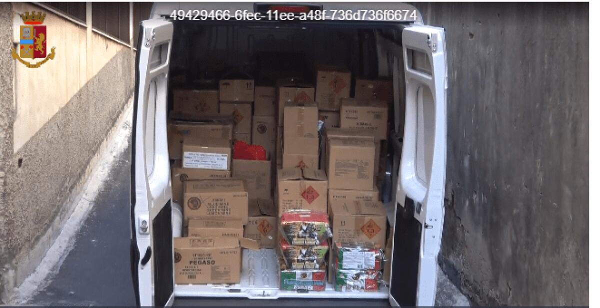 CATANIA: SCOPERTO DEPOSITO DI ESPLOSIVI NEL GARAGE DI UN PALAZZO A 5 PIANI - DUE ARRESTI - 