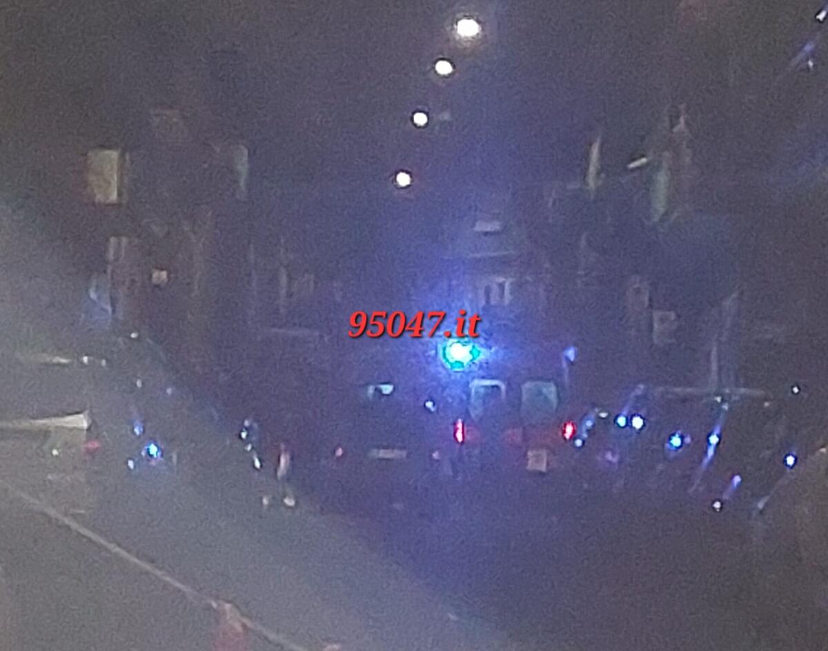 GRAVE INCIDENTE STRADALE A PATERNÒ: CENTAURO FERITO IN UNO SCONTRO TRA UNA FIAT 500 E UNO SCOOTER - 