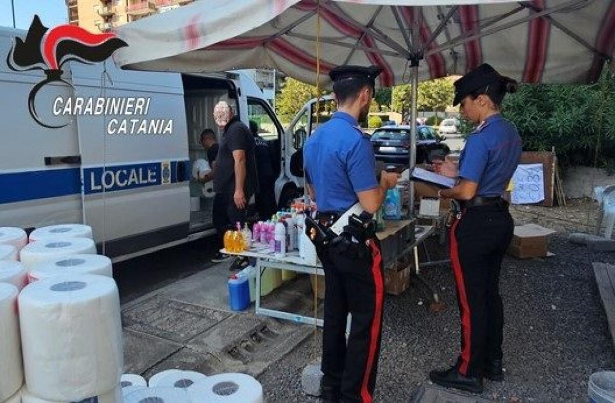 CATANIA. CONTROLLI DEI CARABINIERI A LIBRINO A VENDITORI ABUSIVI E FURBETTI DELLA “LUCE GRATIS”: SANZIONI E 5 DENUNCE - 