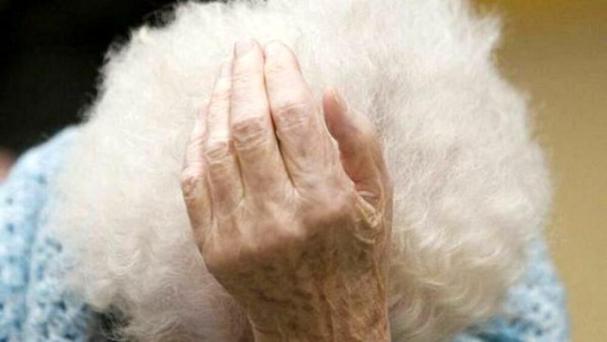 ORRORE A MILANO, ANZIANA DI 89 ANNI STUPRATA PER UN'ORA NELL'ANDRONE DI CASA - 