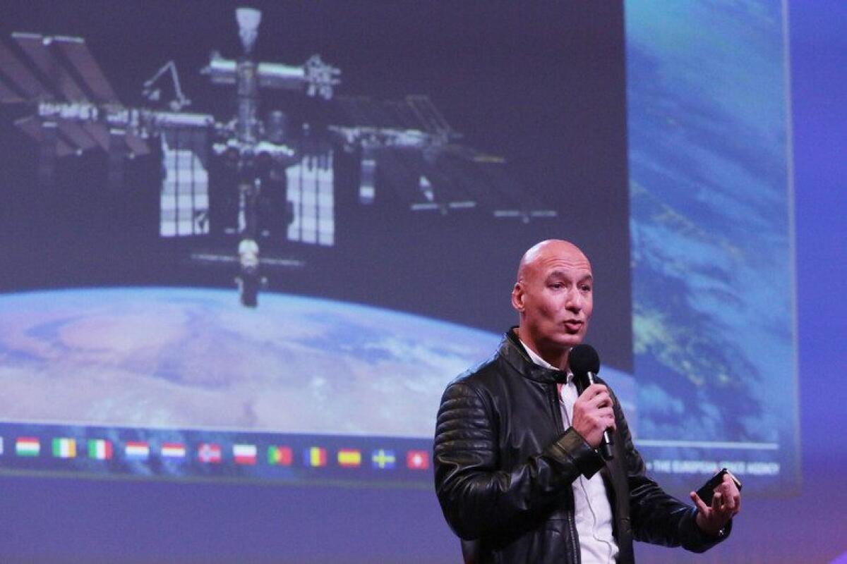 CONFERITA LAUREA HONORIS CAUSA ALL’ASTRONAUTA LUCA PARMITANO. AI GIOVANI DICO: SIATE CURIOSI" - 