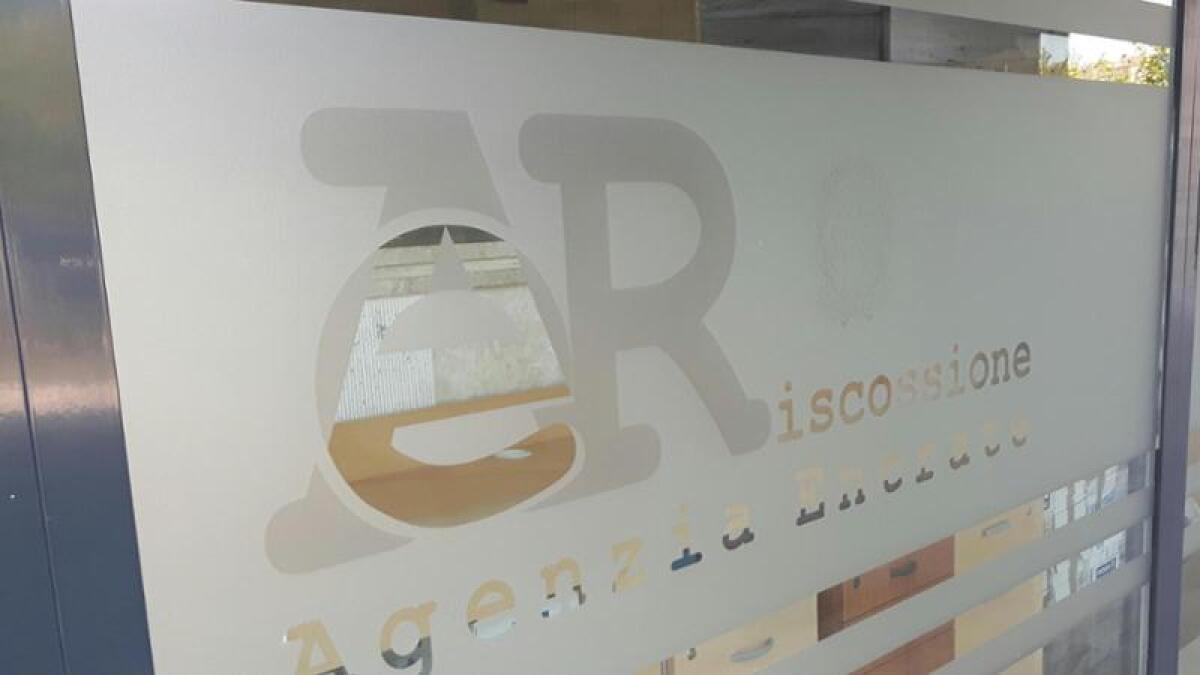 MANOVRA, IL FISCO POTRÀ ENTRARE NEI CONTI CORRENTI PRIMA DI EFFETTUARE UN PIGNORAMENTO - 