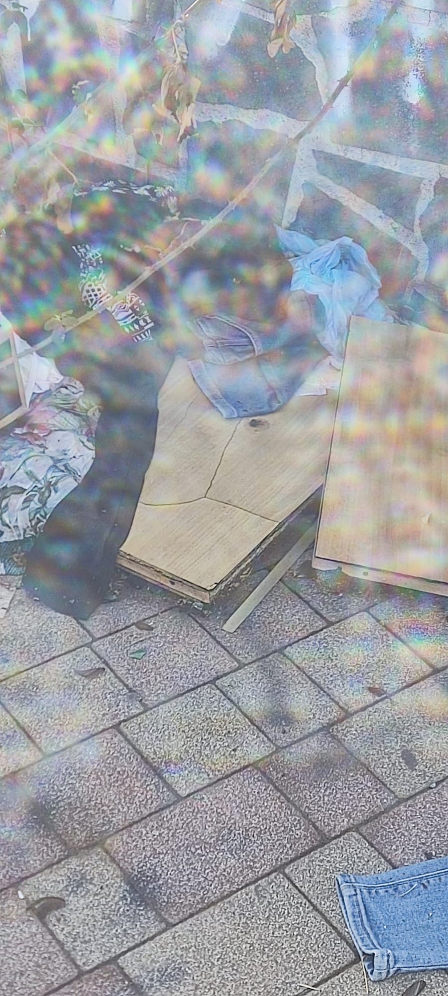 SAN GIOVANNI LA PUNTA: SEGNALATA DISCARICA ABUSIVA VICINO ISTITUTO COMPRENSIVO