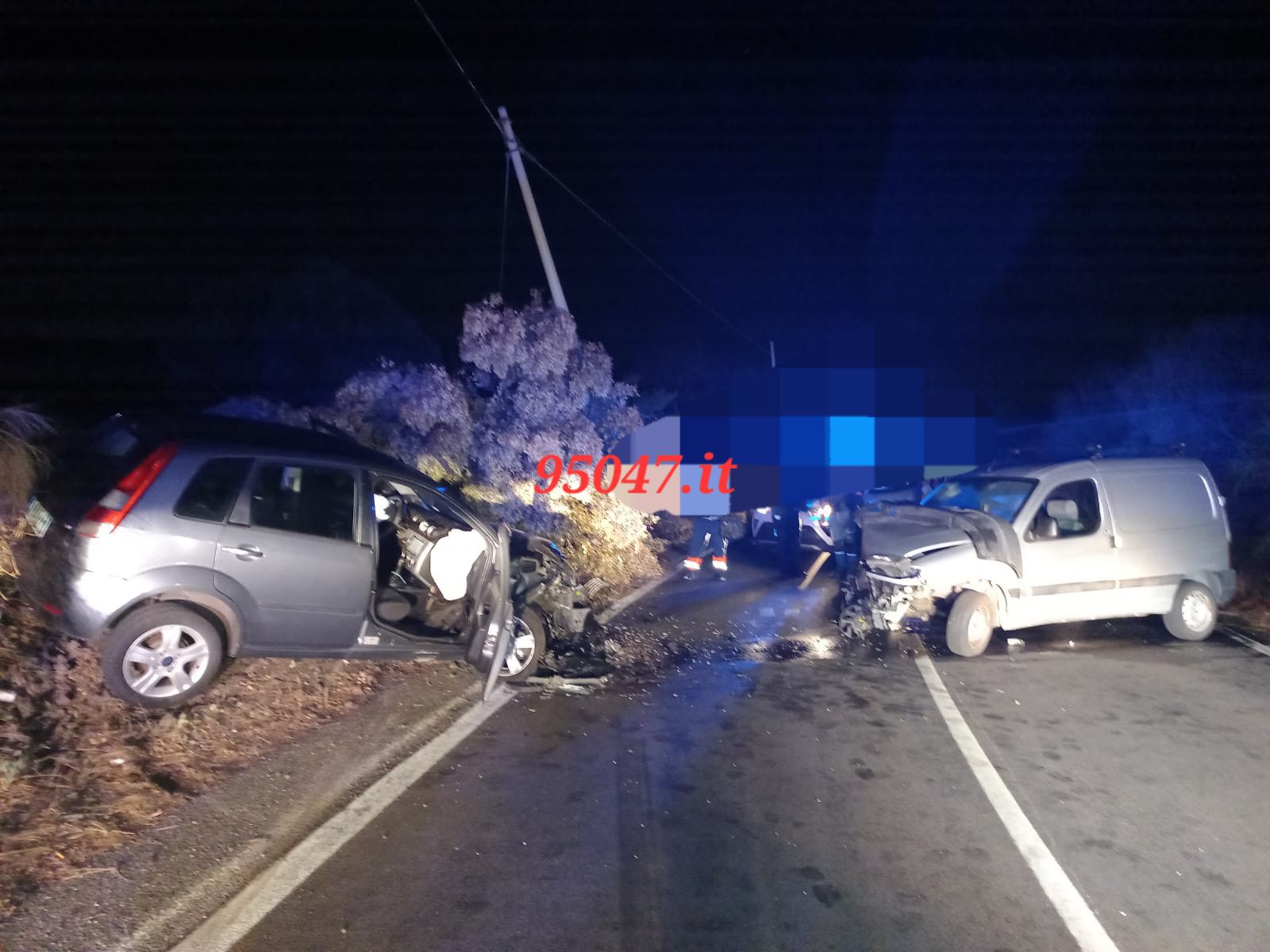 GRAVE INCIDENTE STRADALE LUNGO LA SP160 LA RAGALNA NICOLOSI. DUE FERITI