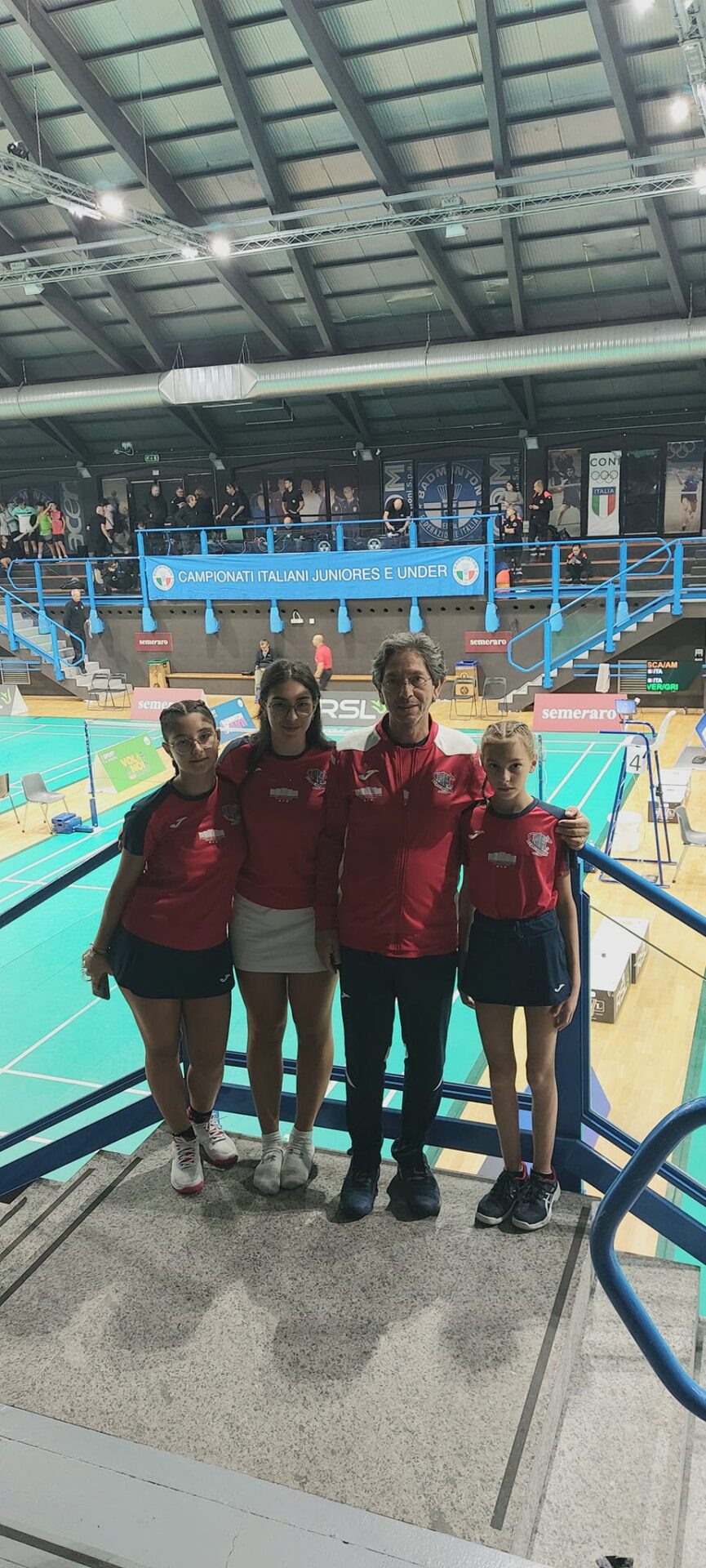 LE RAGAZZE DELLE RACCHETTE BADMINTON PATERNÒ SI DISTINGUONO AI CAMPIONATI NAZIONALI UNDER E JUNIOR 2023
