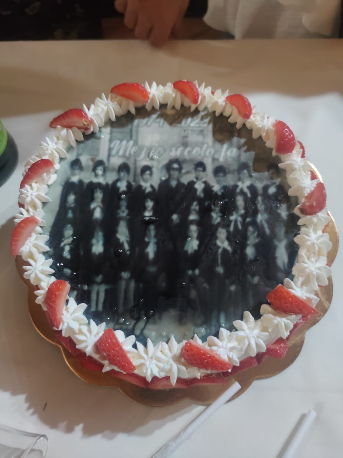 BELPASSO. COMPAGNI DI SCUOLA SI RITROVANO DOPO 49 ANNI