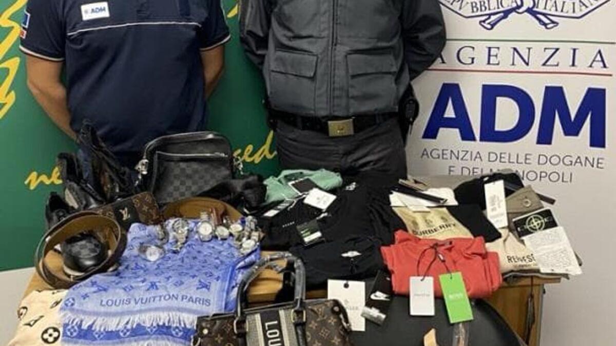 AEROPORTO CATANIA, IN VALIGIE TROVATA MERCE CONTRAFFATTA: UNA DENUNCIA E SEQUESTRI - 