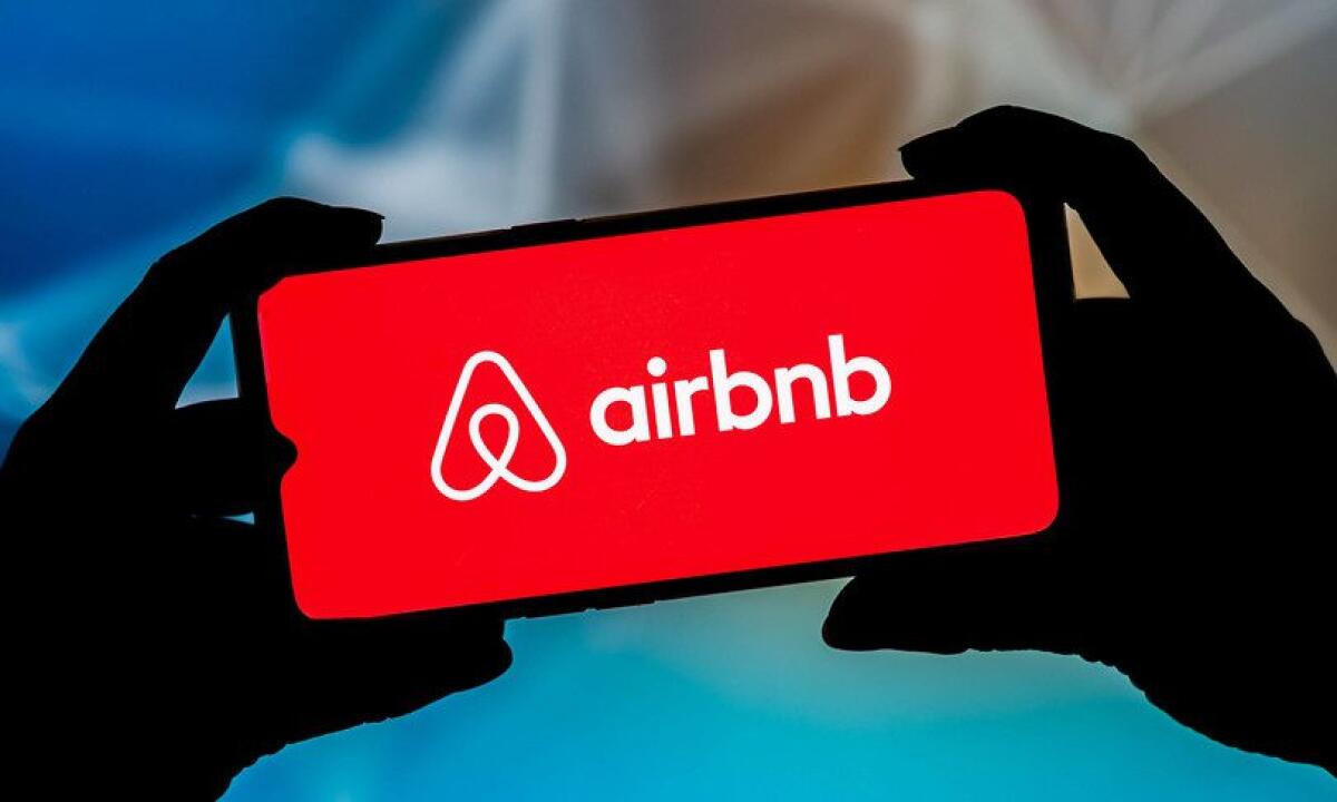AIRBNB, SEQUESTRATI OLTRE 779 MILIONI DI EURO. «HA EVASO TASSE PER OLTRE 3 MILIARDI IN ITALIA» - 