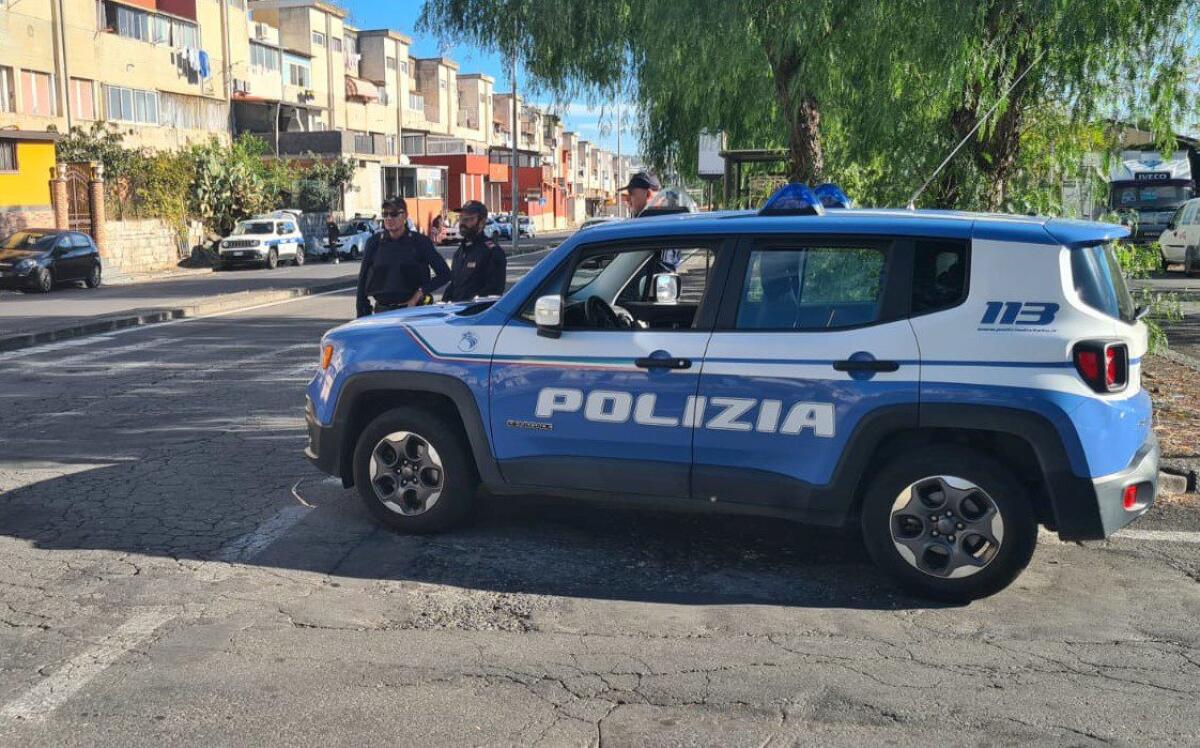CATANIA. MINORENNE IN GIRO SU UNA MOTO RUBATA,  DENUNCIATA LA MADRE - 