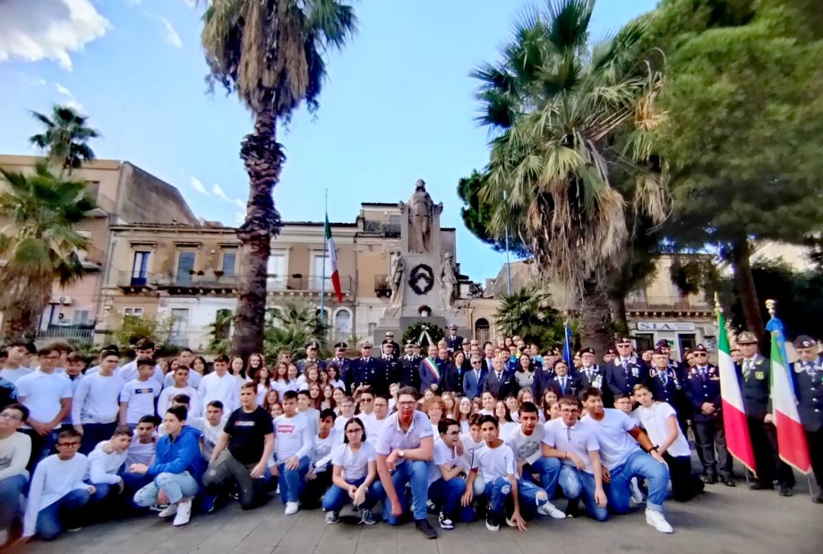 FESTA DELLE FORZE ARMATE, A PATERNO' UNA CERIMONIA RICORDA I CADUTI - 