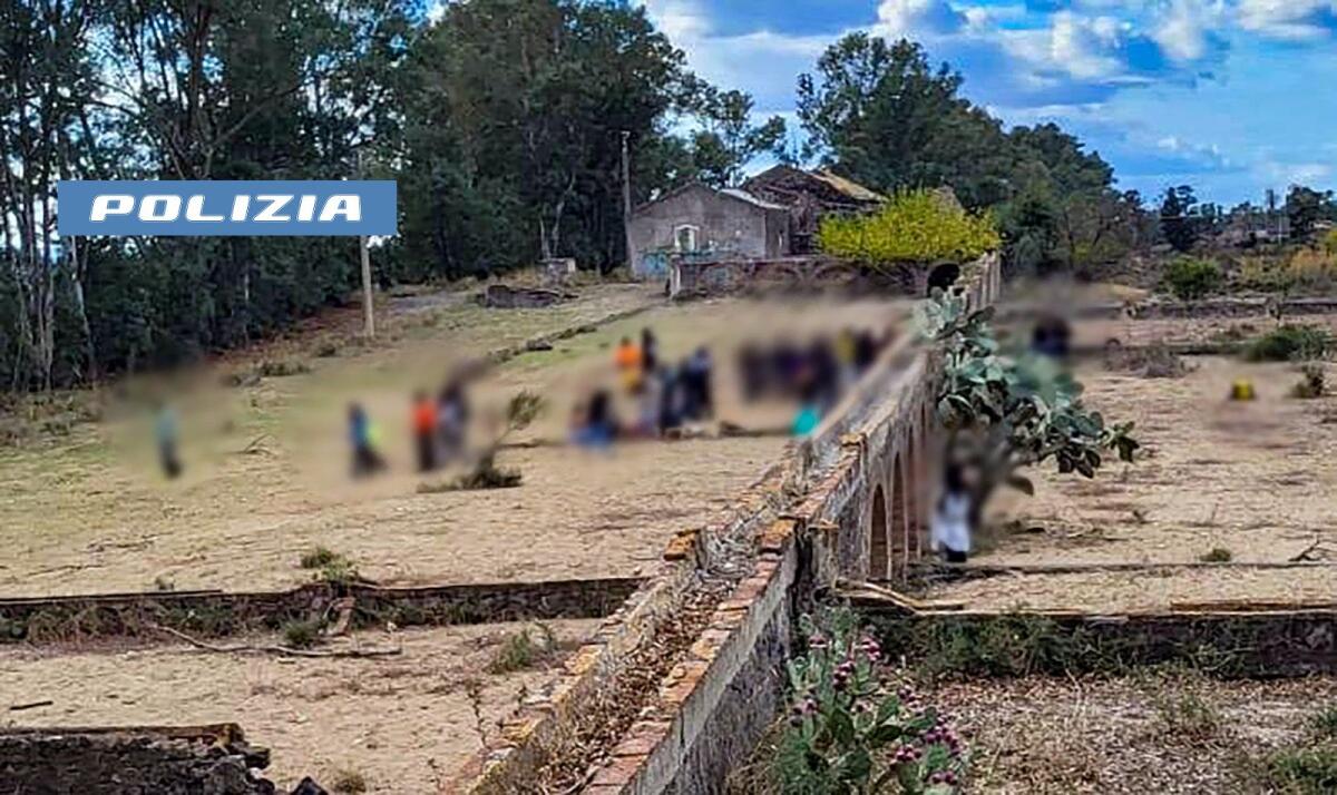 CATANIA: POLIZIA INTERROMPE ALLA PLAIA UN RAVE PARTY NON AUTORIZZATO - 