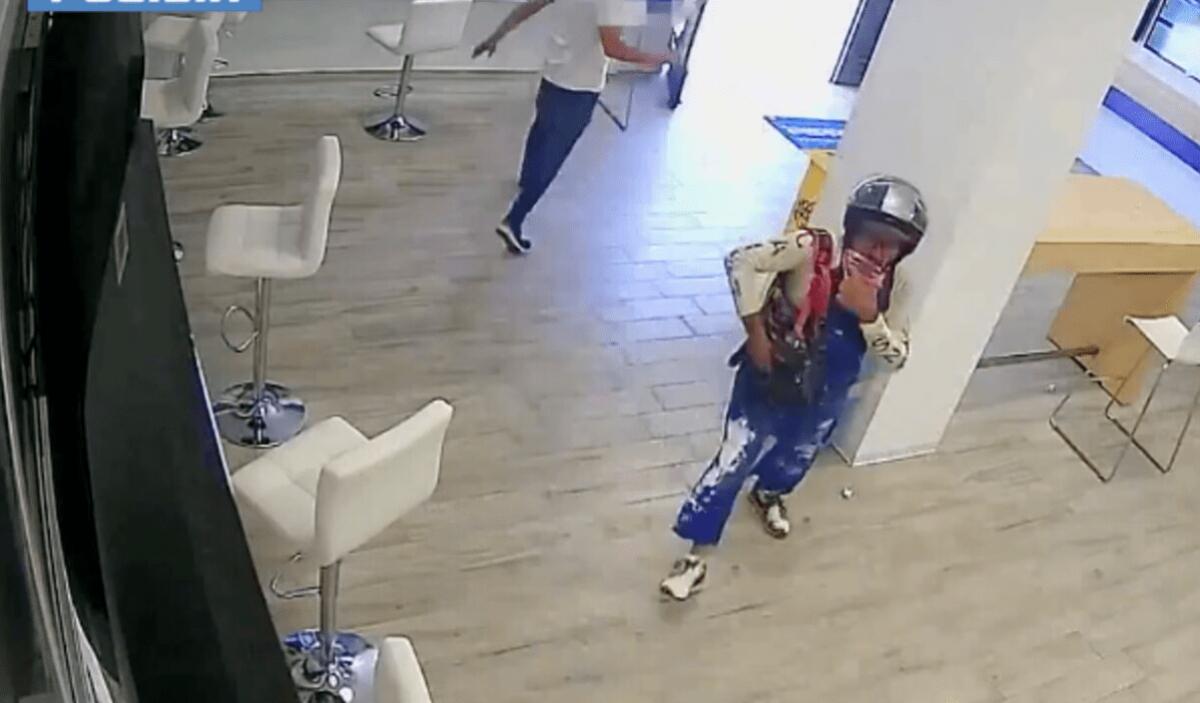 RAPINA IN CENTRO SCOMMESSE A CATANIA, ARRESTATO UNO DEI BANDITI - 