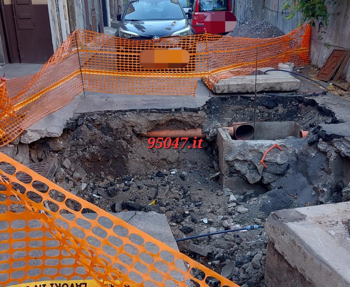 SEGNALAZIONE: LA CHIUSURA PROLUNGATA DI VIA ALTERINO CAUSA DISAGI - 